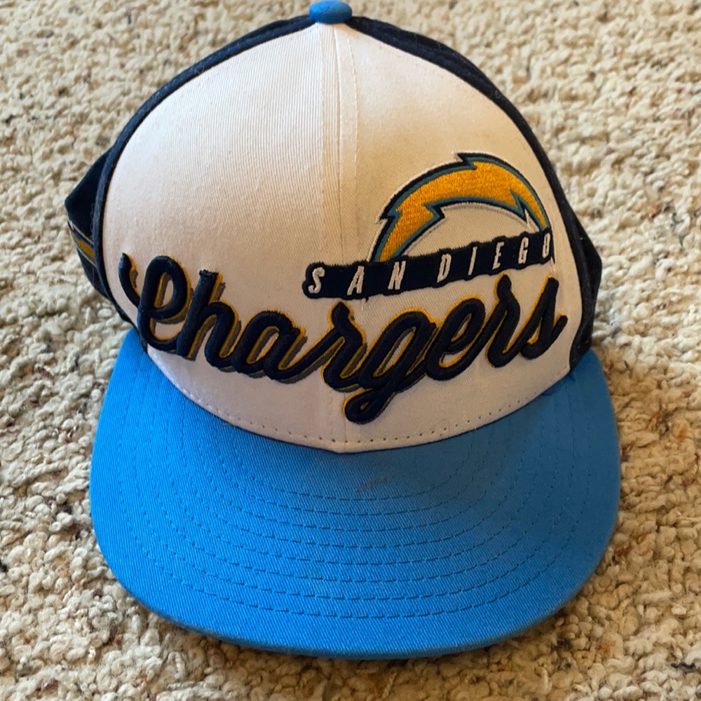 Chargers Snap Back hat
